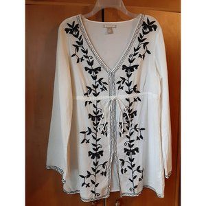 Embroidered Beach/vacation tunic / long sleeves, M
